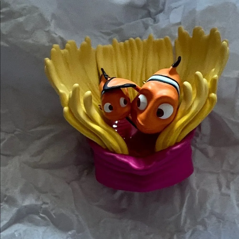 Hallmark Keepsake Marlin & Nemo Ornament - Red and Yellow